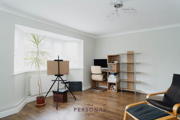 Danehurst Court, Epsom - Photo 1