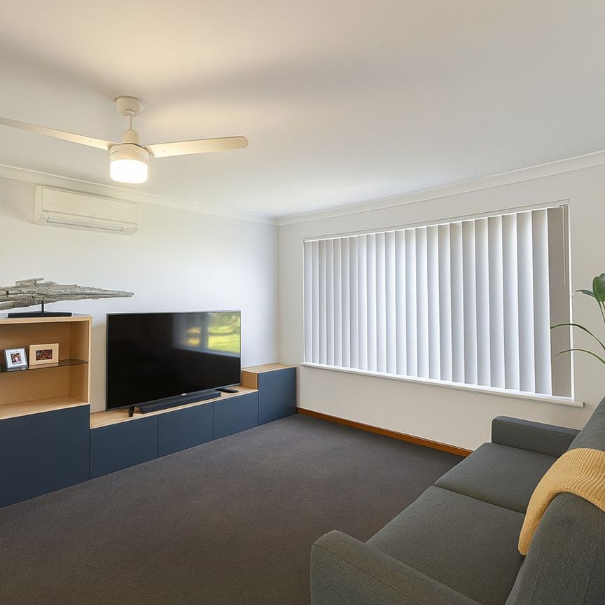 For Lease – 3 Bedroom Home in the Heart of Warwick - Photo 1