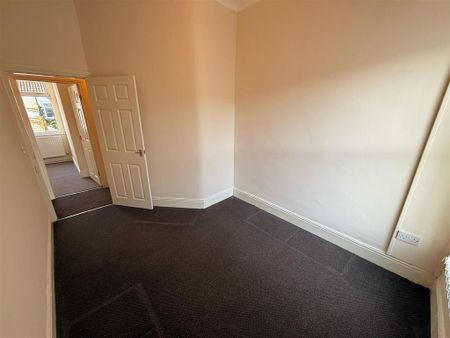 4 bedroom terraced house to rent - Photo 5