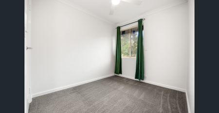 Spacious Family Living with Premium Features in a Prime Coastal Location - Photo 4