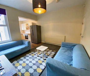 4 bedroom house share to rent - Photo 3