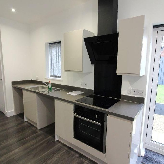 2 bedroom bungalow to rent - Photo 1