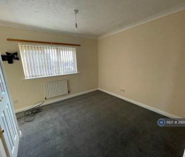 2 bedroom semi-detached house to rent - Photo 4