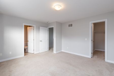 For Lease - 2314 Natasha Circle, Oakville, Ontario - Photo 4