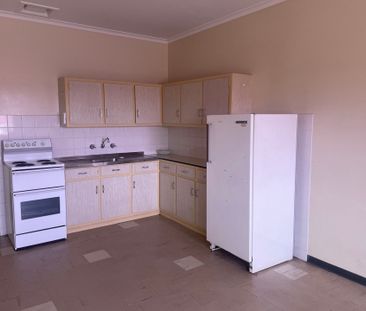 Unit 3&sol;127 Flinders Terrace&comma; Port Augusta - Photo 5