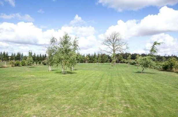 Shillingford Road, Shillingford Hill, OX10 - Photo 1