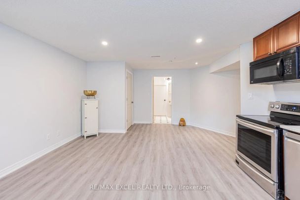 Detached Home For Lease | N9256054 - Photo 1