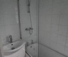 3 bedroom property to rent in Manchester - Photo 2