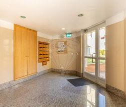 Rental Apartment 3 bedrooms Lumiar Lisboa - condominium, air condit... - Photo 2