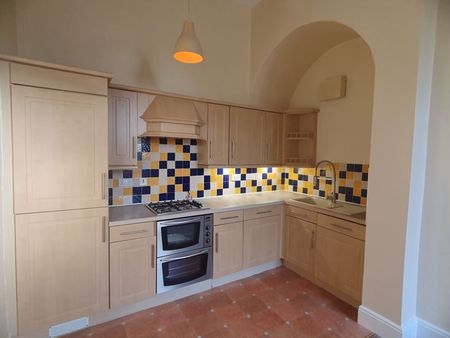 Magdalen Court, Edgbaston - Photo 2