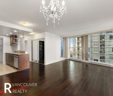 Condo in Downtown Vancouver, BC - Photo 2