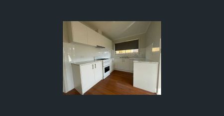 3 Bedroom In Prime Location. - Photo 4