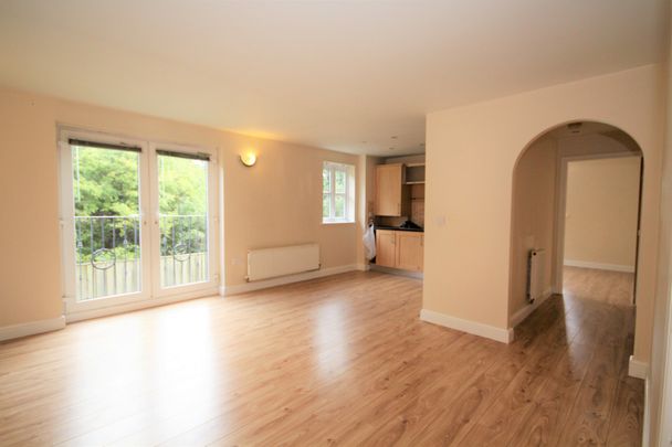 Ladybank Avenue, Fulwood - Photo 1