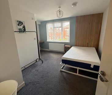 5 Bed Terraced House, Humber Avenue, CV1 - Photo 4