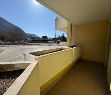 Location Appartement 2 pièces 46m² CHALLES LES EAUX 73190 - Photo 2