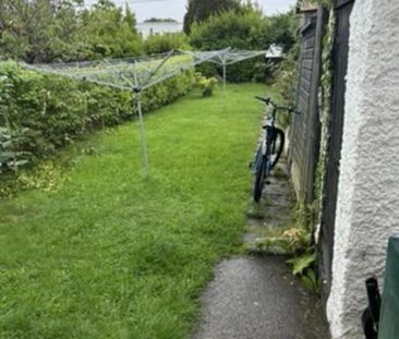 61 Princes Crescent Newtownabbey, BT37 0BA - Photo 2
