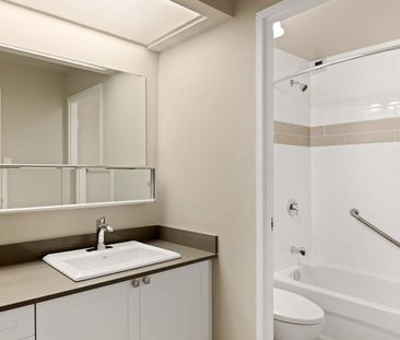 2001 Carling Avenue, Carlingwood West - Glabar Park - McKellar Heig... - Photo 1