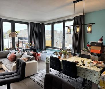 Appartement te huur - Photo 1