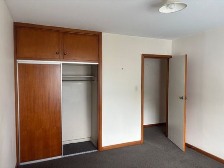 Spacious, Two-Bedroom Unit in Prime Location on a beautiful section - Photo 5