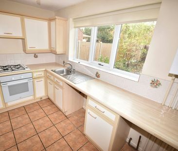 Semi-detached house to rent on - Photo 6