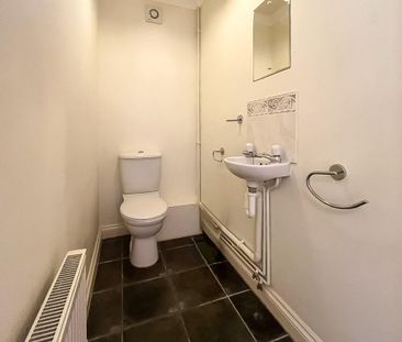 2 bedroom end of terrace house to rent - Photo 5