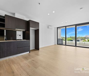 Charming Two Bedrooms With Elevated Views - Photo 2