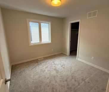 For Lease - 91 Main Halyard Lane, Barrhaven, Ontario - Photo 6