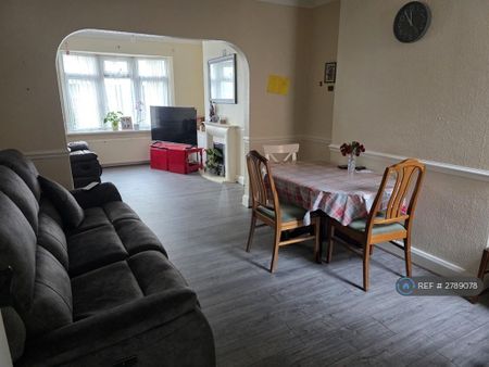 3 bedroom terraced house to rent - Photo 2