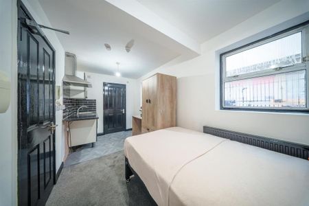 Studio to rent - Photo 4