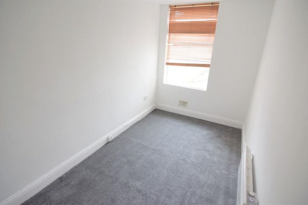 2 bedroom ground floor flat to rent - Photo 1