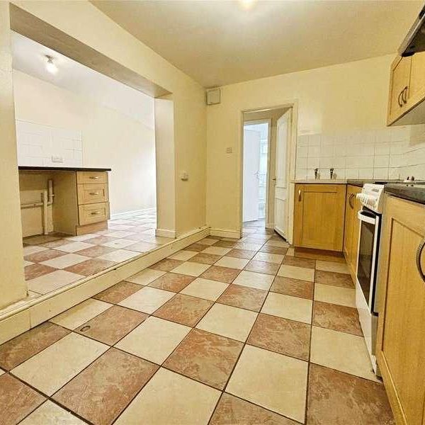 Curtis Street, Swindon, SN1 - Photo 1