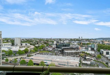Central Auckland 2BR Gem w/ Balcony! - Photo 4