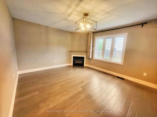 Detached Home For Lease | N9249654 - Photo 1