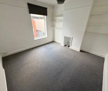 2 bedroom property to rent - Photo 6