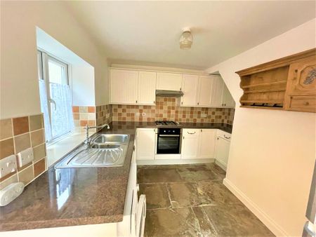 2 bedroom terraced house to rent - Photo 5