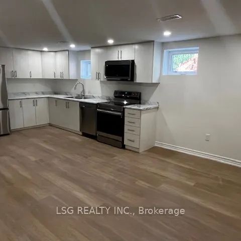 Property For Lease | N9054762 - Photo 1