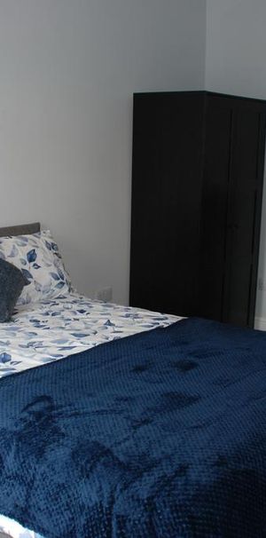 1 bedroom in a house share to rent - Photo 1