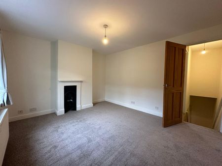 2 bedroom terraced house to rent - Photo 5