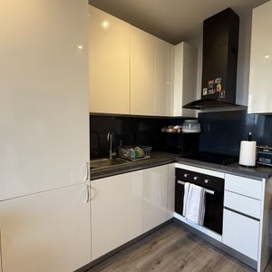 Quilters Way, Stoke Mandeville, AYLESBURY - Photo 3