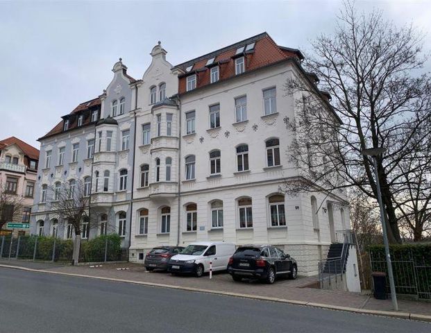 Dachgeschoss Maisonette im Zentrum mit Aufzug wartet auf Sie!! - Foto 1