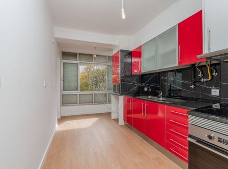 Lisboa, Lisbon 2695 - Photo 4