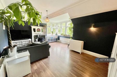 1 bedroom flat to rent - Photo 4