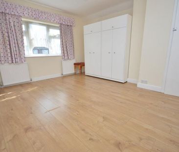 4 bedroom house to rent - Photo 3