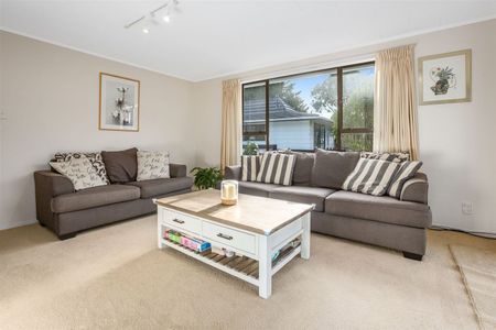 32a Transom Close, Porirua - Photo 3