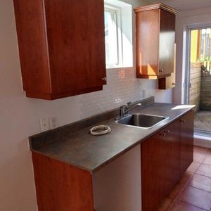 Grand 5 1/2, trés ensoleillé à Mcmasterville - Photo 2