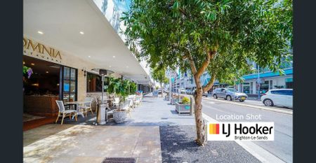 SPOTLESS AND SPACIOUS ONE BEDROOM APARTMENT ON THE FIRST FLOOR! - Photo 2