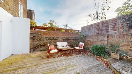 4 bedroom terraced house to rent - Photo 4