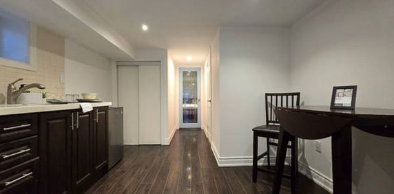 One-Bedroom apartment for rent, Bloor&Ossington - Photo 2