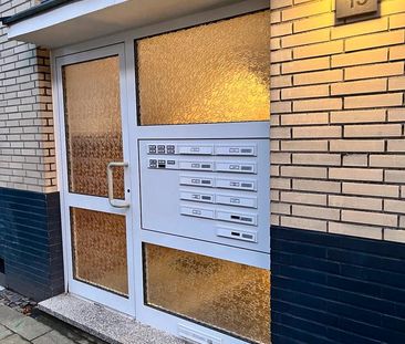 Erstbezug nach Komplettsanierung - 3-Raum-Wohnung / Balkon / EG - Photo 5