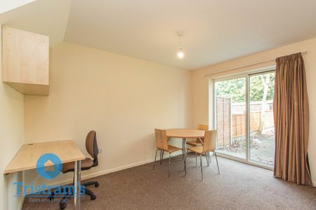 Ralph Way, City Hospital - Photo 5